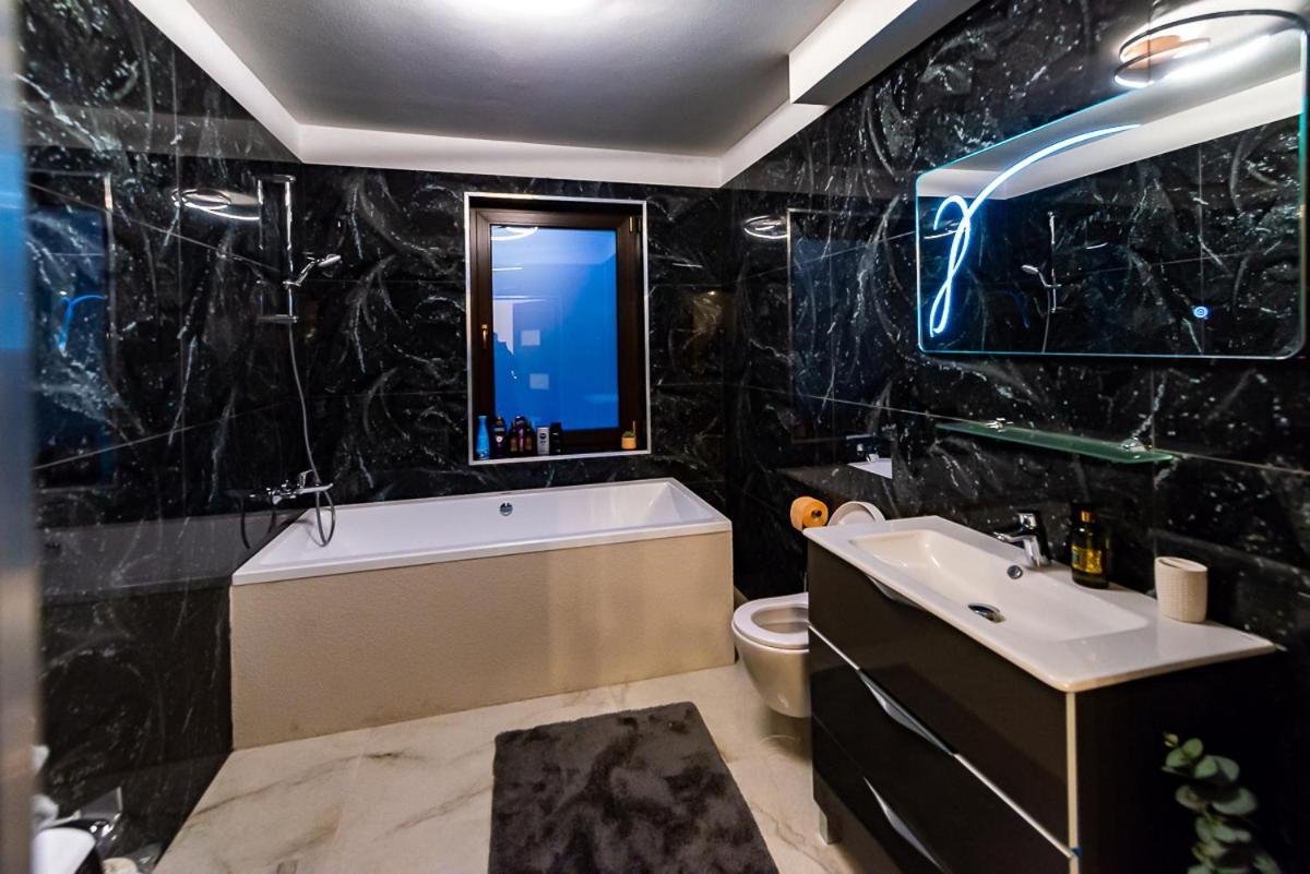 Moky Rezident Apartment Arad Exterior photo